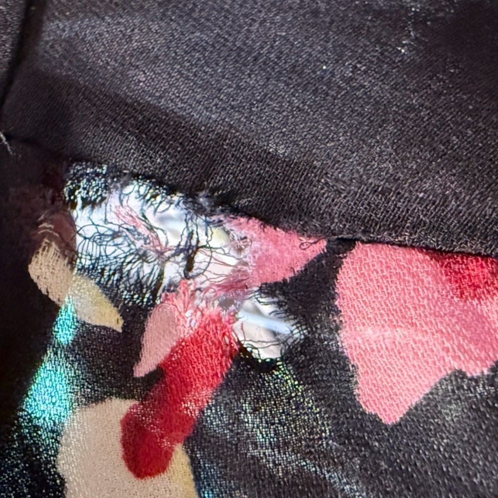 A.L.C. Rivera 100% Silk Floral Blouse Size 12 Black Pink AS-IS Flaws - Picture 12 of 12